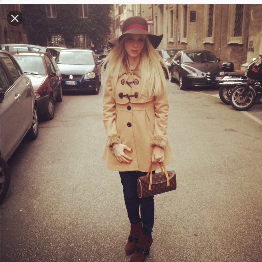 Louis Vuitton Sonatine Handbag